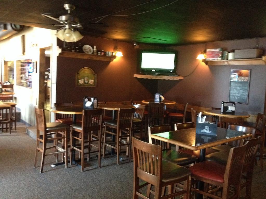 Chubby'S Bar & Motel Belle Plaine Dış mekan fotoğraf